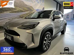 Grijs Gebruikt 2024 Toyota Yaris Cross SUV | € 26.900 (Goede deal)