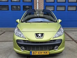 Geel, metallic lak Gebruikt 2007 Peugeot 207 Hatchback | € 2.299 (Iets duurder)