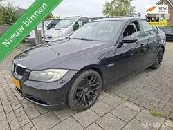 Zwart Gebruikt 2006 BMW 320 Sedan | € 3.499 (Eerlijke prijs)