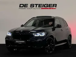 Zwart, metallic lak Gebruikt 2021 BMW X5 M Sport SUV | € 74.950 (Duur)