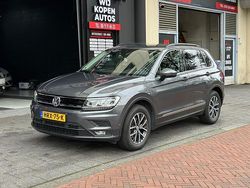 Grijs Gebruikt 2020 VW Tiguan Elegance SUV | € 22.950