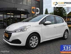 Wit Gebruikt 2017 Peugeot 208 Allure Hatchback | € 7.950 (Goede deal)