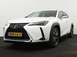 Wit Gebruikt 2024 Lexus UX 300e Business Edition SUV | € 46.950