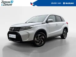 Wit is gratis, andere kleuren tegen meerprijs Nieuw 2025 Suzuki Vitara Style SUV | € 31.245 (Eerlijke prijs)