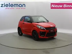 Rood, metallic lak Gebruikt 2022 Ligier JS50 Hatchback | € 11.845 (Super prijs)