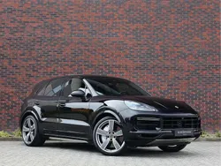 Zwart Gebruikt 2018 Porsche Cayenne Turbo SUV | € 95.950 (Duur)