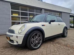 Wit Gebruikt 2005 Mini Cooper Hatchback | € 2.999 (Iets duurder)