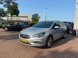 Grijs Gebruikt 2016 Opel Astra Innovation Stationwagen | € 7.499 (Goede deal)