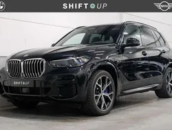 Zwart Gebruikt 2022 BMW X5 M Sport SUV | € 67.940 (Eerlijke prijs)