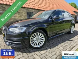 Zwart Gebruikt 2015 Audi A3 Sportback Attraction Hatchback | € 8.990 (Eerlijke prijs)