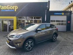 Bruin Gebruikt 2015 Toyota RAV4 Style SUV | € 21.995 (Eerlijke prijs)