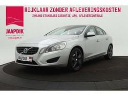 Grijs Gebruikt 2011 Volvo S60 Momentum Sedan | € 9.899 (Eerlijke prijs)