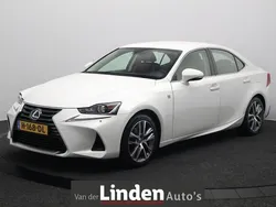 Wit Gebruikt 2020 Lexus IS300h Sedan | € 25.845 (Eerlijke prijs)