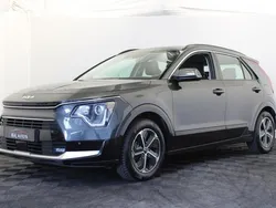 Grijs Gebruikt 2022 Kia Niro Comfort SUV | € 19.999 (Goede deal)