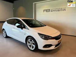 Wit Gebruikt 2021 Opel Astra Edition Hatchback | € 14.450 (Eerlijke prijs)