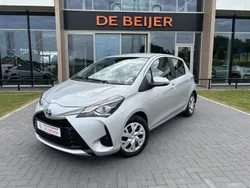 Grijs Gebruikt 2019 Toyota Yaris Hybrid Active Hatchback | € 16.645 (Eerlijke prijs)