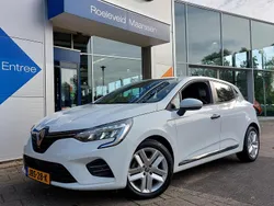 Wit Gebruikt 2021 Renault Clio V Business Hatchback | € 15.950 (Eerlijke prijs)