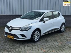 Wit Gebruikt 2017 Renault Clio IV Zen Hatchback | € 6.995 (Eerlijke prijs)