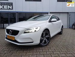 Wit Gebruikt 2018 Volvo V40 Hatchback | € 11.500 (Super prijs)