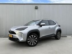 Grijs Gebruikt 2023 Toyota Yaris Cross SUV | € 26.999 (Eerlijke prijs)