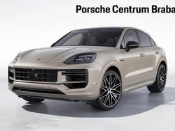 Overige Gebruikt 2025 Porsche Cayenne Turbo E-Hybrid SUV | € 219.750