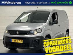 Grijs Gebruikt 2023 Peugeot Partner S Van | € 15.000 (Iets duurder)