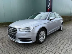 Grijs Gebruikt 2015 Audi A3 Sportback Sedan | € 15.000 (Goede deal)