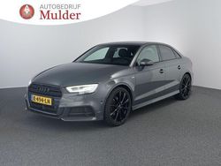 Grijs, metallic lak Gebruikt 2020 Audi A3 Sport Sedan | € 24.945 (Eerlijke prijs)
