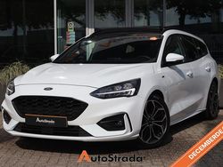 Wit Gebruikt 2020 Ford Focus ST-Line Stationwagen | € 17.900 (Iets duurder)