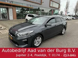 Grijs, metallic lak Gebruikt 2019 Kia Ceed Sportswagon Stationwagen | € 17.500 (Iets duurder)