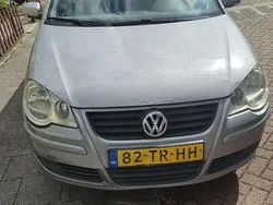 Grijs Gebruikt 2007 VW Polo Hatchback | € 700 (Goede deal)