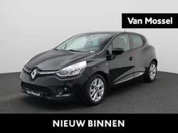 Zwart Gebruikt 2020 Renault Clio V LIMITED Hatchback | € 12.900 (Eerlijke prijs)