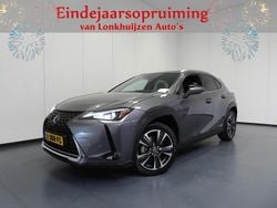Grijs Gebruikt 2021 Lexus UX SUV | € 26.445 (Goede deal)