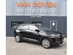 Zwart Gebruikt 2019 Opel Grandland X Innovation SUV | € 18.950 (Eerlijke prijs)