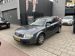 Grijs Gebruikt 2002 Audi A4 Exclusive Sedan | € 999 (Eerlijke prijs)