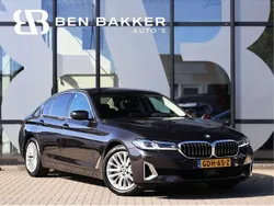 Grijs Gebruikt 2023 BMW 520 Comfort Edition Sedan | € 48.900