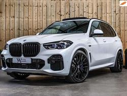Wit Gebruikt 2022 BMW X5 M Sport SUV | € 69.950 (Eerlijke prijs)