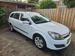 Wit Gebruikt 2005 Opel Astra Enjoy Stationwagen | € 1.250 (Goede deal)