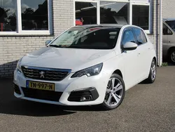 Wit Gebruikt 2018 Peugeot 308 Allure Hatchback | € 15.500 (Iets duurder)