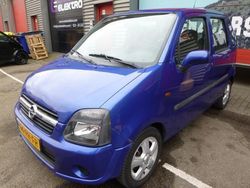 Blauw Gebruikt 2004 Opel Agila Hatchback | € 1.249 (Eerlijke prijs)