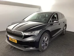 Zwart Gebruikt 2022 Skoda Enyaq iV SUV | € 27.400 (Super prijs)