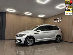 Grijs Gebruikt 2017 VW Touran Highline MPV | € 23.975 (Duur)