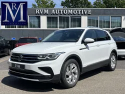 Wit Gebruikt 2021 VW Tiguan Business SUV | € 30.899 (Super prijs)