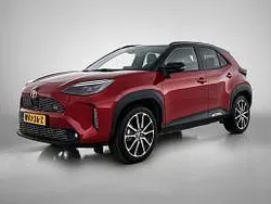 Rood metallic Gebruikt 2024 Toyota Yaris Cross Sport SUV | € 34.945 (Iets duurder)