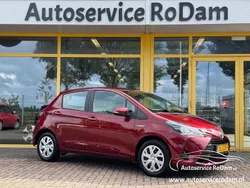 Rood Gebruikt 2018 Toyota Yaris Hatchback | € 14.250 (Goede deal)