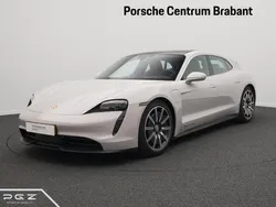 Grijs Gebruikt 2024 Porsche Taycan Sport Turismo Sedan | € 94.750 (Iets duurder)