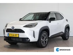 Wit Gebruikt 2022 Toyota Yaris Cross Executive SUV | € 27.745 (Eerlijke prijs)