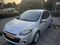Grijs Gebruikt 2010 Renault Clio II Collection Hatchback | € 1.600 (Super prijs)