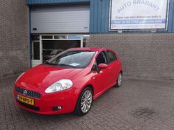 Rood Gebruikt 2009 Fiat Grande Punto Racing Hatchback | € 1.950 (Goede deal)