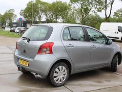Grijs Gebruikt 2007 Toyota Yaris Sol Hatchback | € 5.450 (Eerlijke prijs)